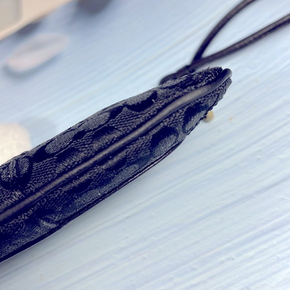 🌺 COACH SLIM BLACK POCKET LEATHER AND CANVAS SIGNATURE C WRISTLET BAG VINTAGE - Picture 5 of 7